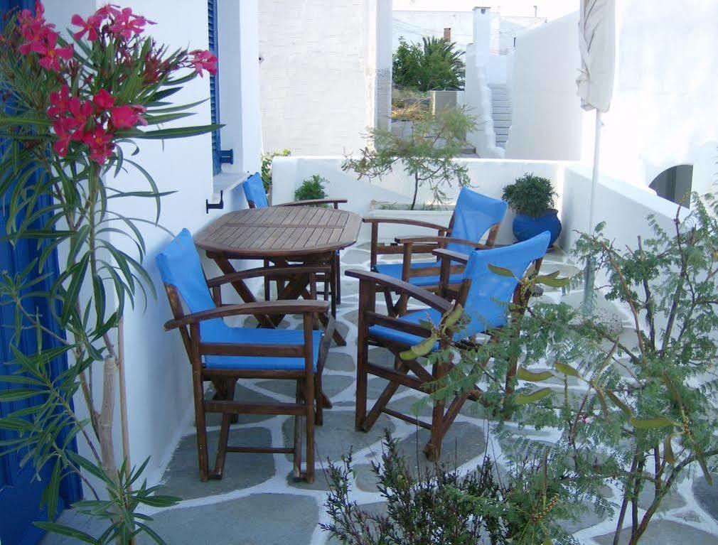 Athina'S Blue Studios Náousa Exterior foto