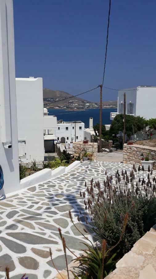 Athina'S Blue Studios Náousa Exterior foto